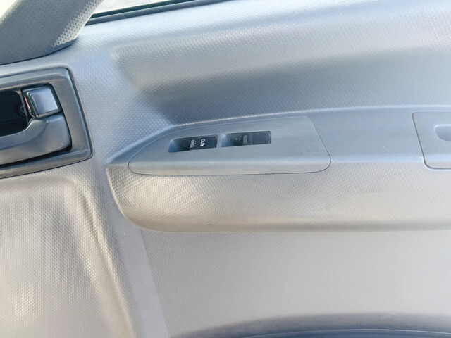 いすゞエルフ平ボディ小型（2t・3t）[写真27]