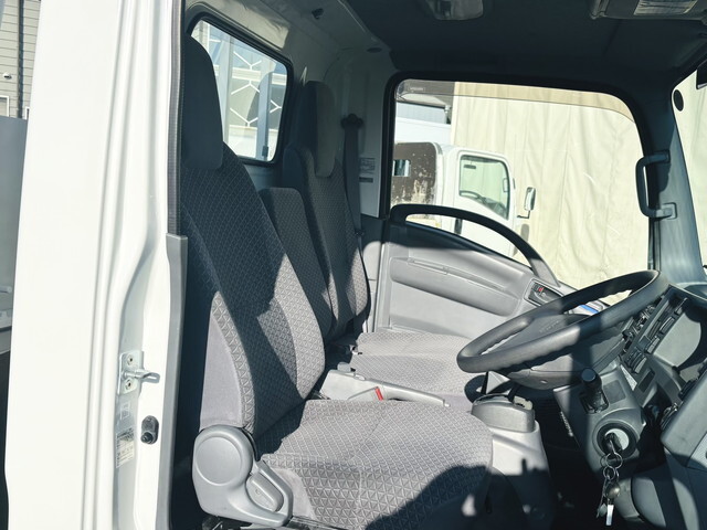 いすゞエルフ平ボディ小型（2t・3t）[写真29]