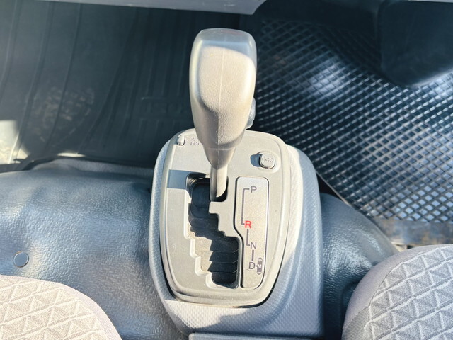 いすゞエルフ平ボディ小型（2t・3t）[写真35]