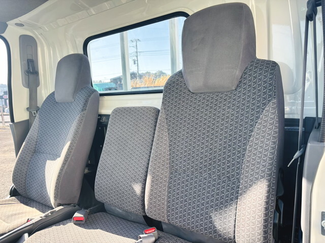 いすゞエルフ平ボディ小型（2t・3t）[写真39]