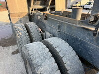 UDトラックスクオンダンプ大型（10t）[写真39]