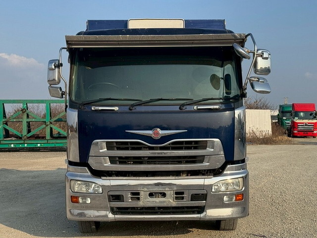 UDトラックスクオンダンプ大型（10t）[写真05]