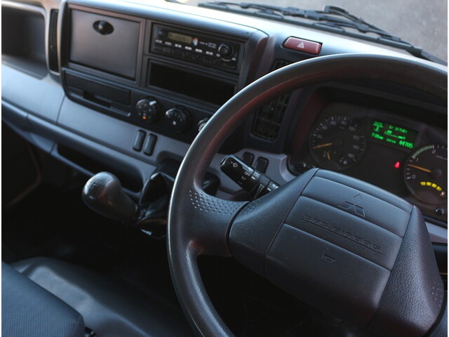 三菱ふそうキャンターダンプ小型（2t・3t）[写真21]