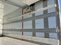 いすゞフォワード冷凍車（冷蔵車）中型（4t）[写真15]