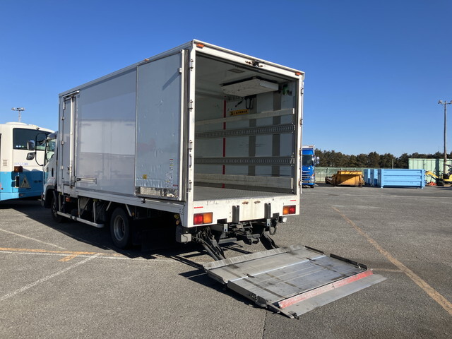 いすゞフォワード冷凍車（冷蔵車）中型（4t）[写真22]