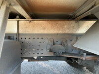 いすゞフォワード冷凍車（冷蔵車）中型（4t）[写真27]