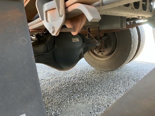 いすゞフォワード冷凍車（冷蔵車）中型（4t）[写真30]