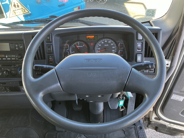 いすゞフォワード冷凍車（冷蔵車）中型（4t）[写真36]