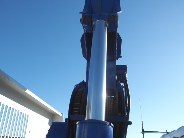 いすゞエルフクレーン3段小型（2t・3t）[写真10]