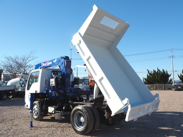 いすゞエルフクレーン3段小型（2t・3t）[写真02]