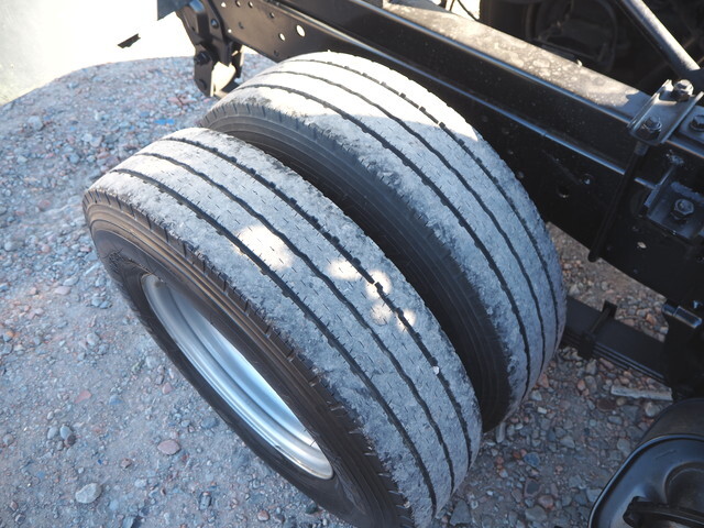 いすゞエルフクレーン3段小型（2t・3t）[写真20]