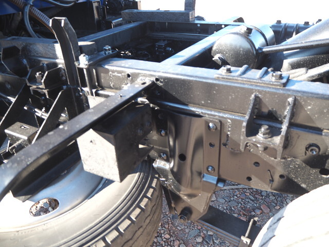 いすゞエルフクレーン3段小型（2t・3t）[写真31]