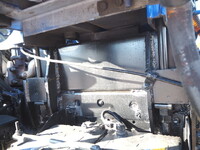 いすゞエルフクレーン3段小型（2t・3t）[写真34]