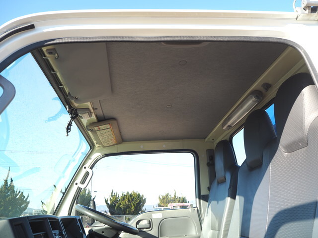 いすゞエルフクレーン3段小型（2t・3t）[写真37]