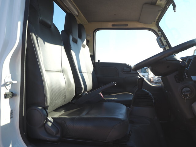 いすゞエルフクレーン3段小型（2t・3t）[写真38]