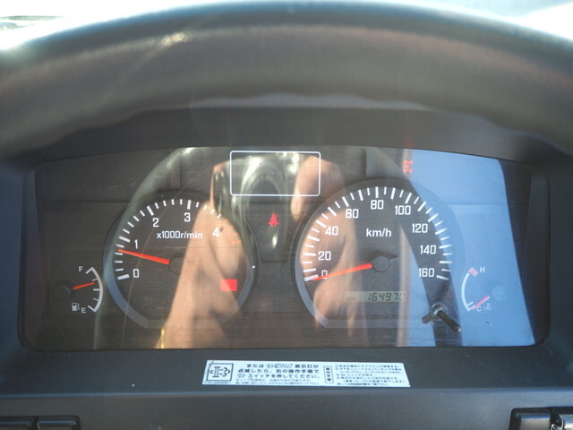 いすゞエルフクレーン3段小型（2t・3t）[写真40]