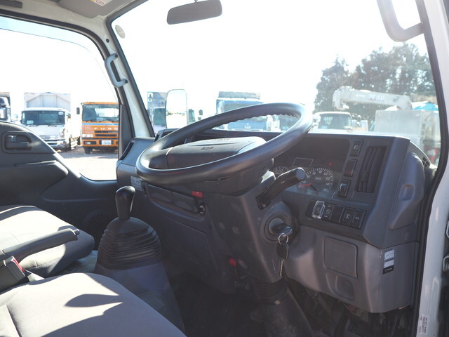 マツダタイタンクレーン4段小型（2t・3t）[写真34]