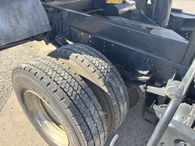 いすゞフォワードダンプ中型（4t）[写真10]