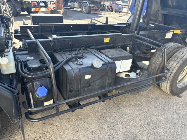 いすゞフォワードダンプ中型（4t）[写真13]