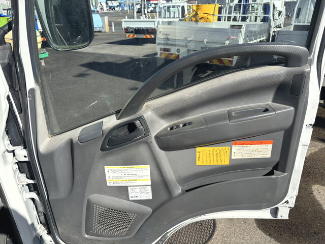 いすゞフォワードダンプ中型（4t）[写真29]