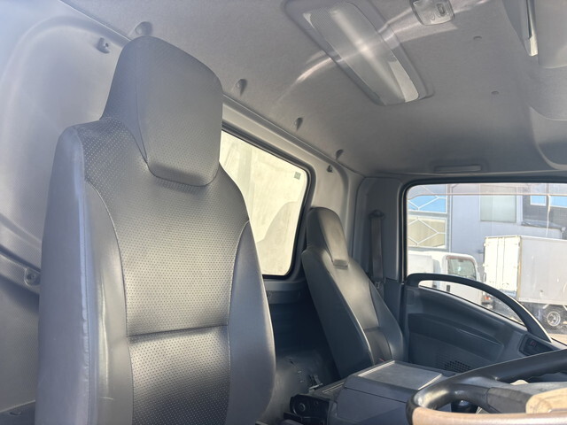 いすゞフォワードダンプ中型（4t）[写真32]