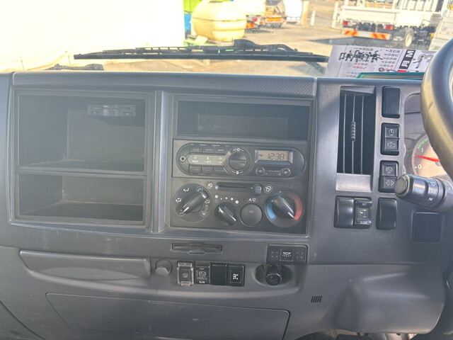 いすゞフォワードダンプ中型（4t）[写真34]