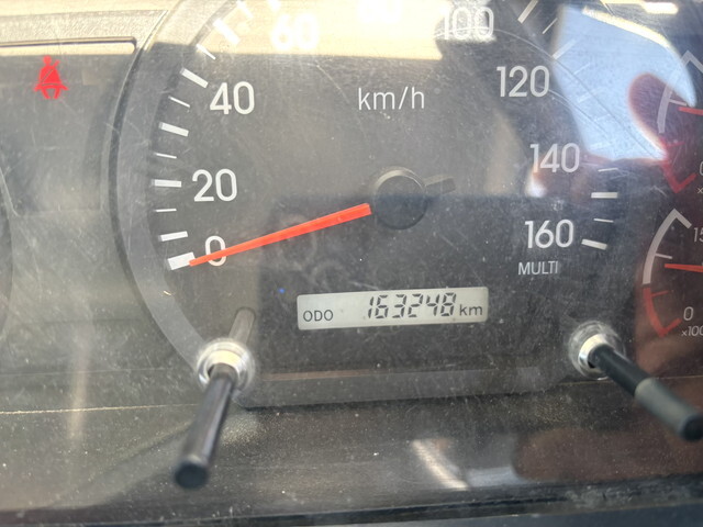 いすゞフォワードダンプ中型（4t）[写真37]