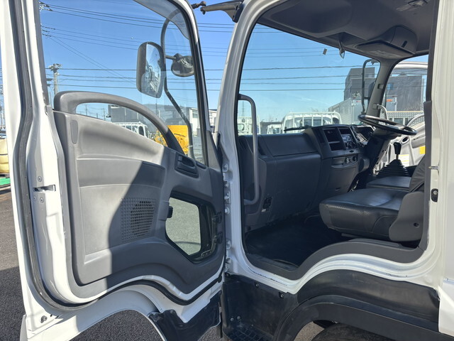 いすゞフォワードダンプ中型（4t）[写真38]