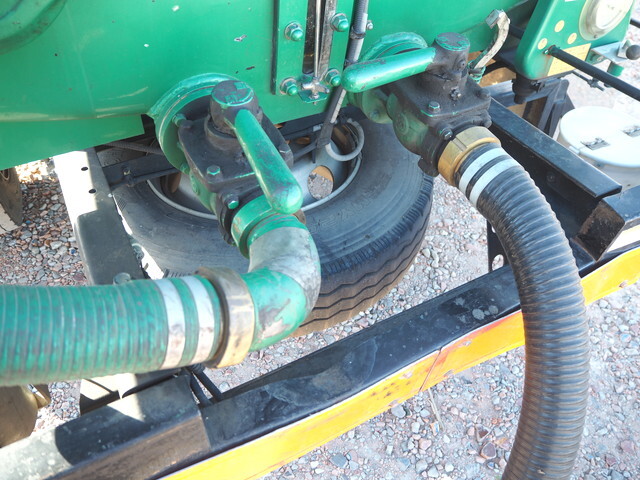 日野デュトロバキュームカー小型（2t・3t）[写真23]