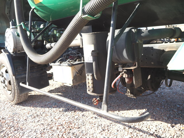 日野デュトロバキュームカー小型（2t・3t）[写真28]