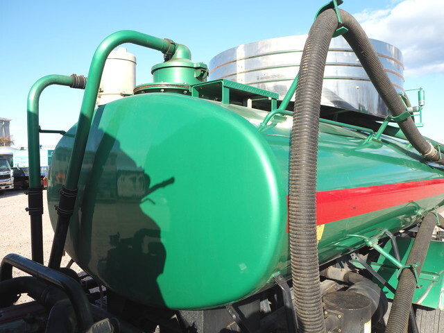 日野デュトロバキュームカー小型（2t・3t）[写真33]