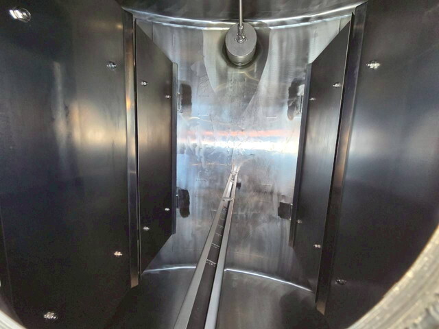 日野レンジャータンク車（タンクローリー）中型（4t）[写真33]