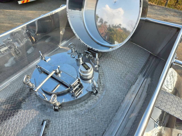 日野レンジャータンク車（タンクローリー）中型（4t）[写真36]