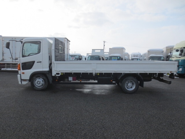 日野レンジャー平ボディ中型（4t）[写真08]