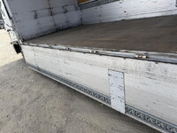 日野レンジャーアルミウイング中型（4t）[写真12]