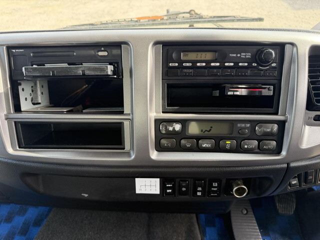 日野レンジャーアルミウイング中型（4t）[写真20]