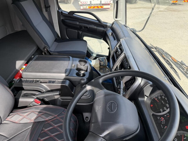 日野レンジャーアルミウイング中型（4t）[写真28]