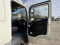 日野レンジャーアルミウイング中型（4t）[写真38]