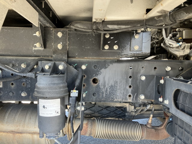 三菱ふそうキャンターアルミウイング小型（2t・3t）[写真25]