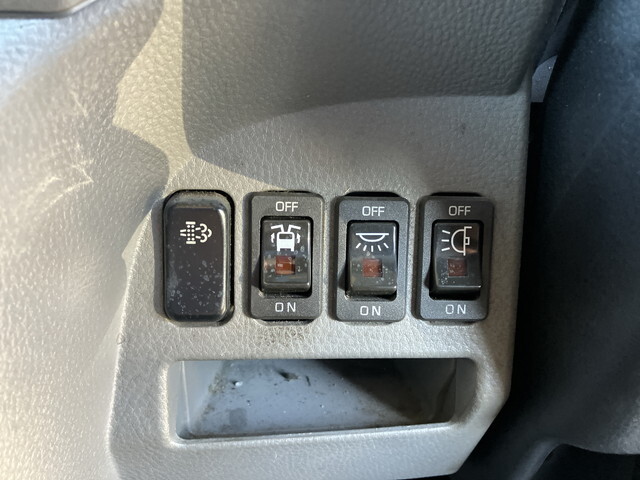 三菱ふそうキャンターアルミウイング小型（2t・3t）[写真37]