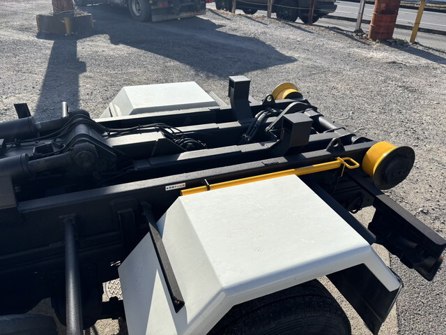 日野デュトロコンテナ専用車小型（2t・3t）[写真10]