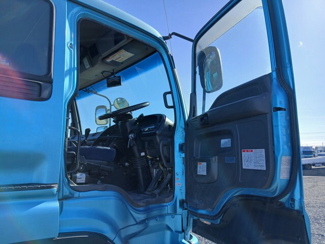 いすゞギガダンプ大型（10t）[写真15]