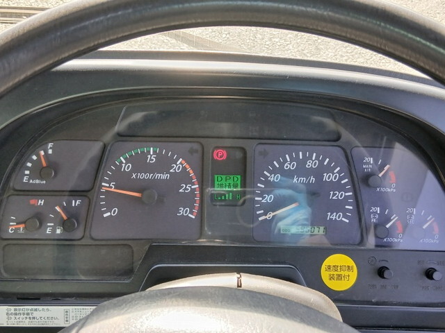 いすゞギガダンプ大型（10t）[写真18]