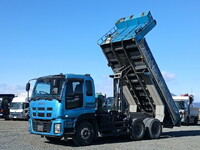 いすゞギガダンプ大型（10t）[写真01]