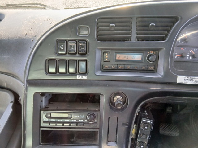 いすゞギガダンプ大型（10t）[写真20]