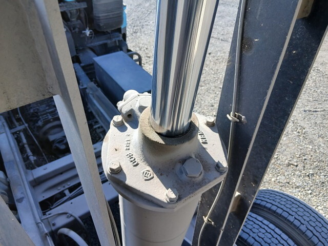 いすゞギガダンプ大型（10t）[写真32]