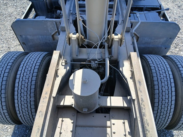 いすゞギガダンプ大型（10t）[写真34]