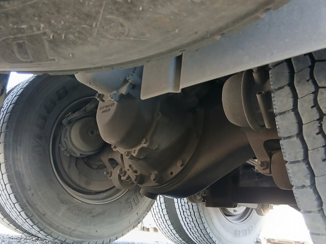 いすゞギガダンプ大型（10t）[写真38]