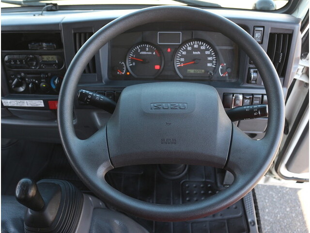 いすゞエルフ冷凍車（冷蔵車）小型（2t・3t）[写真17]