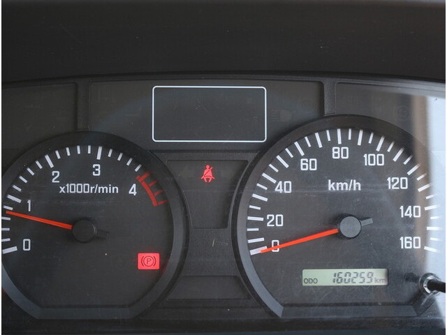 いすゞエルフ冷凍車（冷蔵車）小型（2t・3t）[写真18]